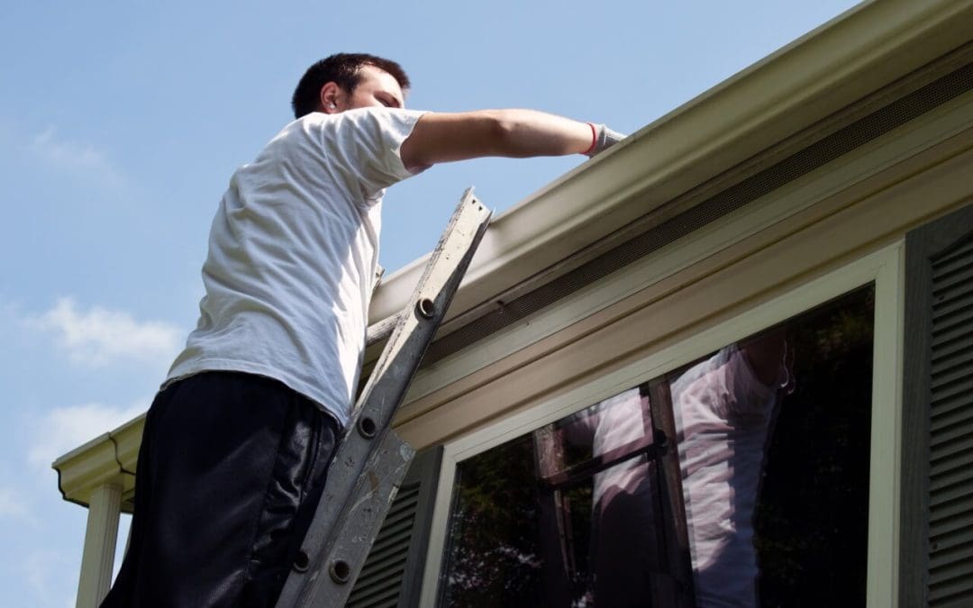 How to Clean Your Gutters the Right Way